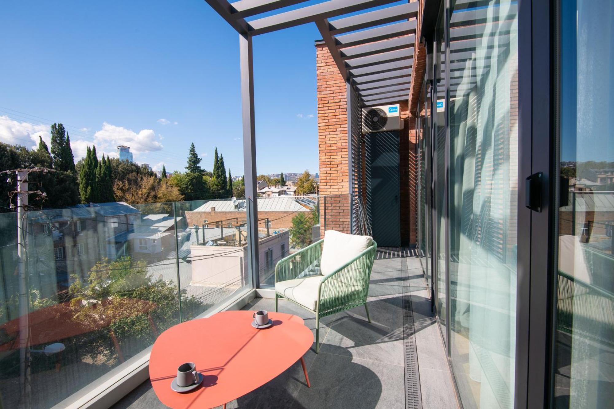 Qstay Gratus Tbilisi Exterior photo
