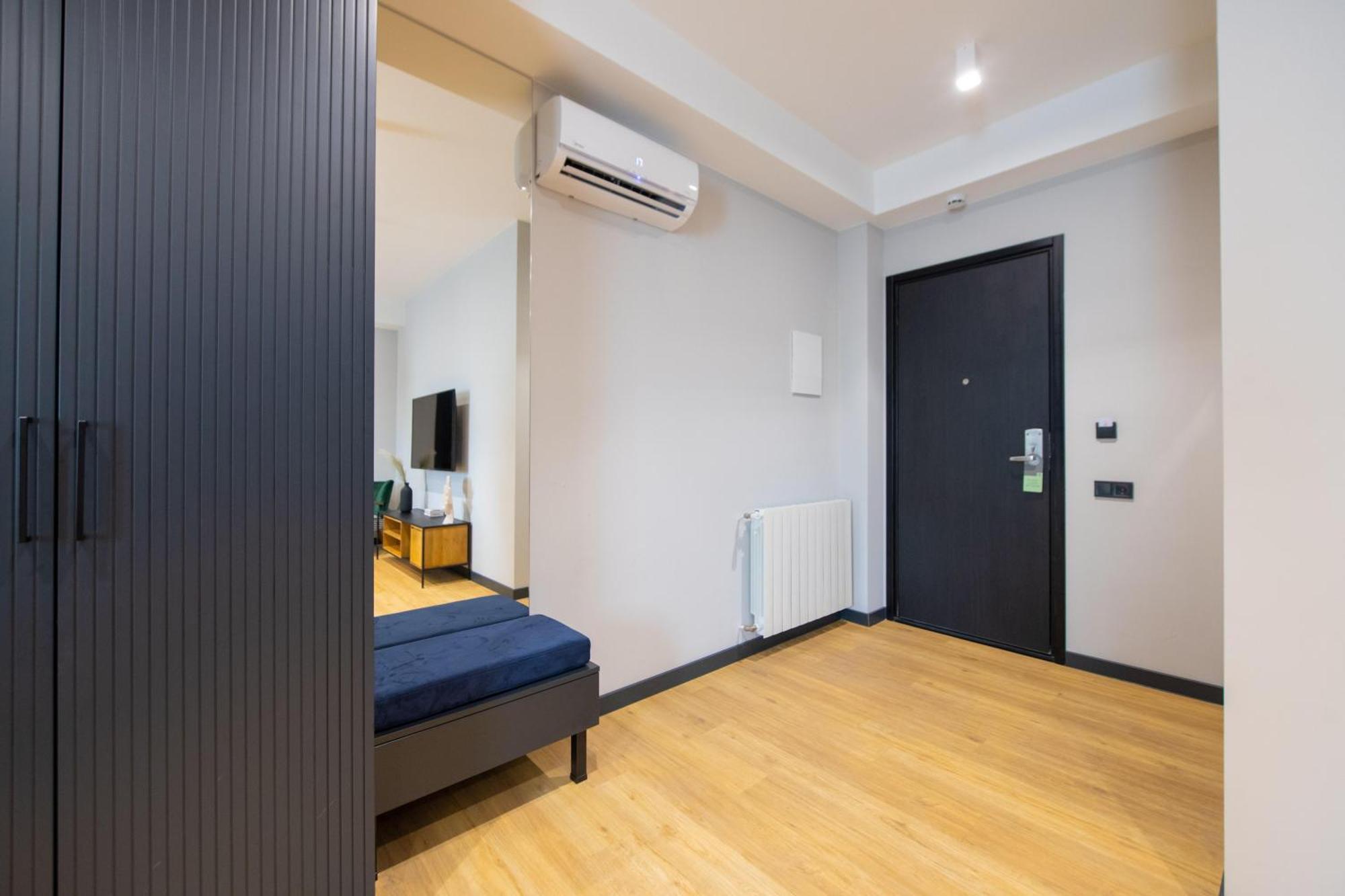 Qstay Gratus Tbilisi Exterior photo